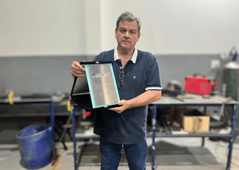 Prudente Correa Investimentos Imobiliários recebe o Sustainable Certification MABIN, projetando a redução de 12,86 toneladas de CO₂ em 20 anos. Descubra mais sobre essa conquista e o impacto positivo da energia solar.